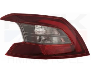 Tagatuli vasak Peugeot 308 II  (koos pirnipesadega)