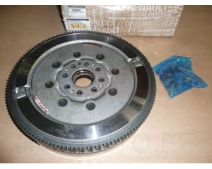 Kahemassiline hooratas OEM Renault 1,6DCI