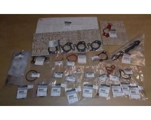 Moottorin tiivistesarja, yläpään OEM Renault 2,3DCI (ilman sylinterikannen tiivistettä)